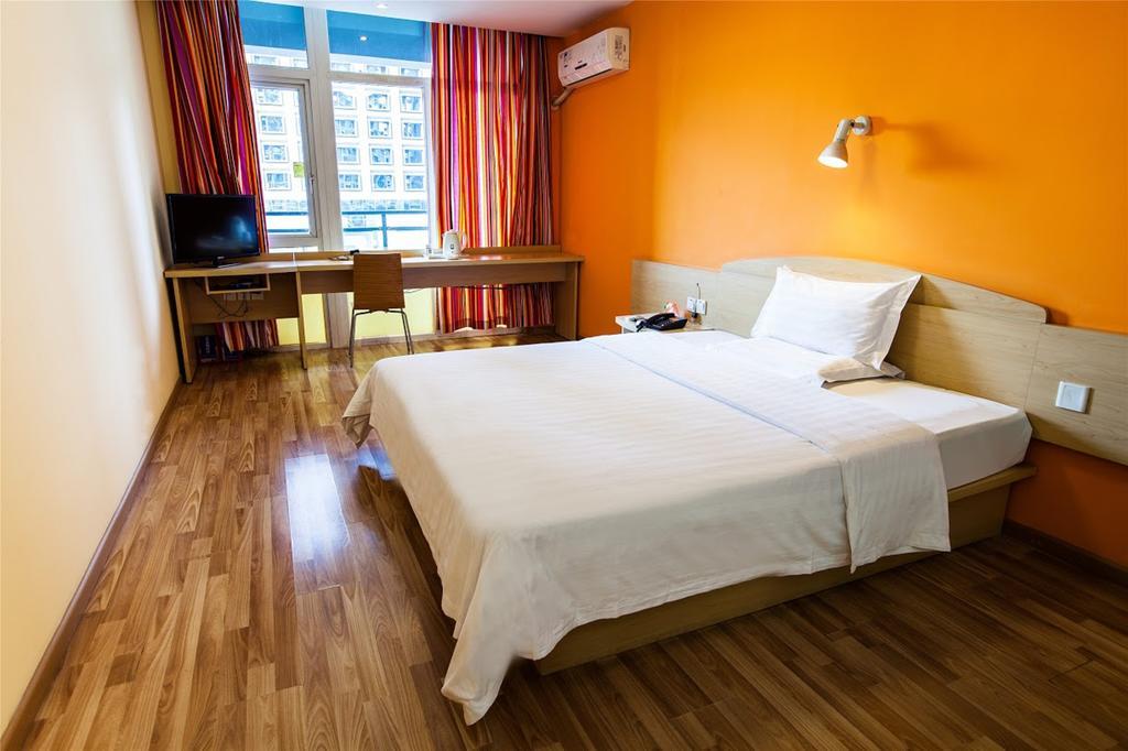 7Days Inn Laiwu Fengcheng West Street Exterior photo