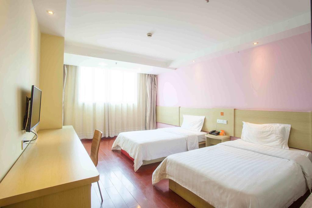 7Days Inn Laiwu Fengcheng West Street Room photo
